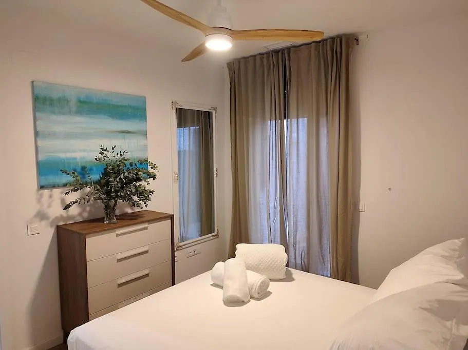 Old Town Ground Floor New Apartment, Beach, Parking Malaga